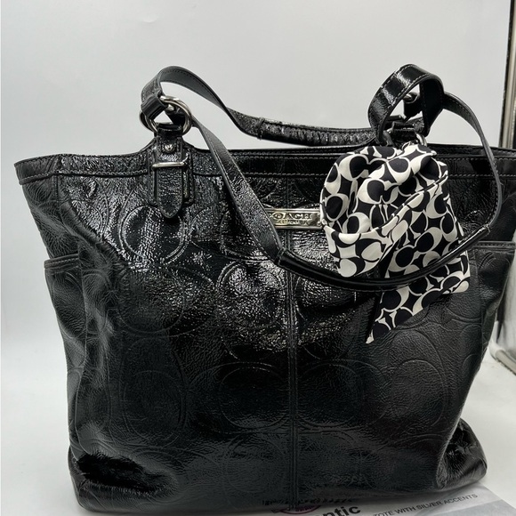 Authentic Coach Black Signature Embossed Patent leather N/S Gallery Tote F19818 - Picture 3 of 16